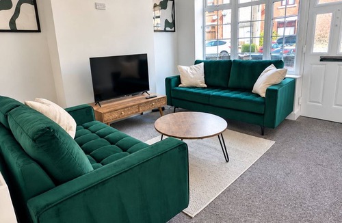 Ridgeway House | Comfortable 3 Bedroom Property in a Great Location