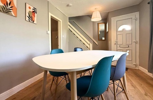 Runcorn House | Comfortable 3BR Home in Weston Point Runcorn