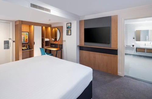 Quedgeley Hotel | Comfortable and efficient professional accommodation
