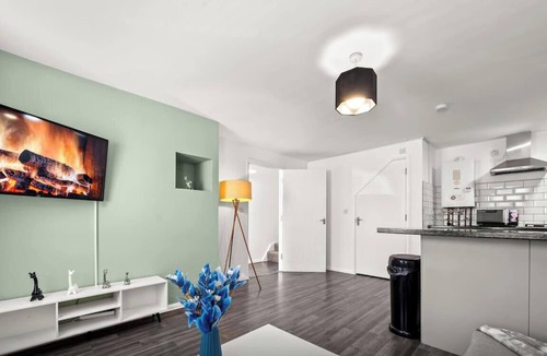 Belluton House | Comfortable Bristol 2BD Home