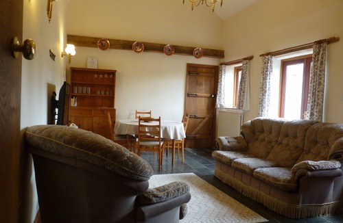 Brayford House | Comfortable cottage ideal for 2 to 4 people