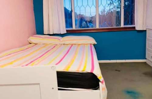 Greenwich House | Comfortable Double Room in Plumstead Common