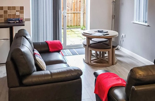 Bridlington Cottage | Comfortable modern cottage with one double and one with adult size bunks.