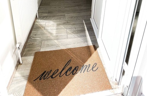 Cray Valley East Apartment | Comfortable one bedroom flat in Orpington