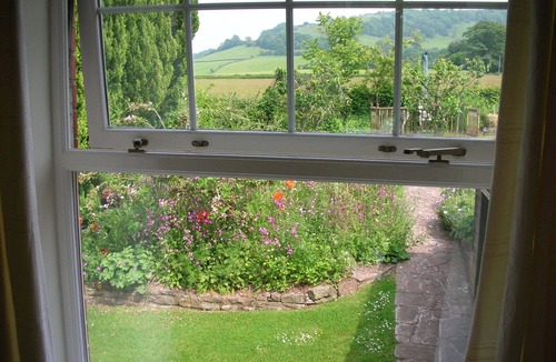 Hay on Wye Apartment | Comfortable, pet friendly accommodation a short walk from Hay-on-Wye.