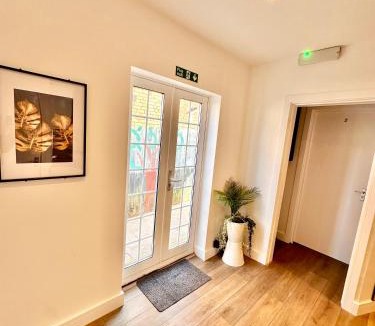 Selly Oak House | Comfortable Private Room with own kitchenette in a shared house - Selly Oak Birmingham R4