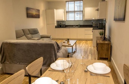 Connah's Quay Apartment | Comfortable Short Stay & Long Stay in Connah's Quay Deeside- Parking & WiFi available
