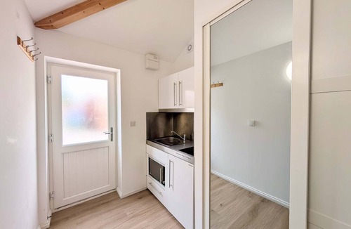 Reading City Centre Apartment | Comfortable studio with free parking