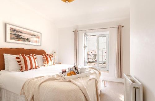 Swanage House | Compass Cottage