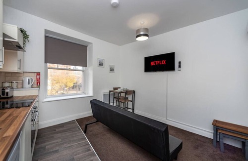 Neath Apartment | Contractor Room Kitchen Central Spot