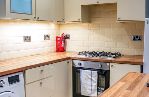 Coatbridge Apartment | Contractor Stay By Caledonia Luxe Stays Coatbridge