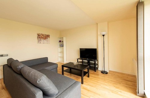 Cheetham Hill Apartment | Convenient 1BR Flat near City by GuestReady