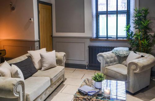 Morpeth House | Copper Cottage