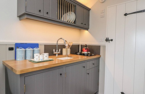 Newtonmore Cottage | Coraldie