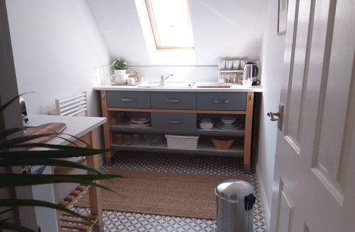 Armscote Apartment | Corn Mill cottage spacious apartment and B&B