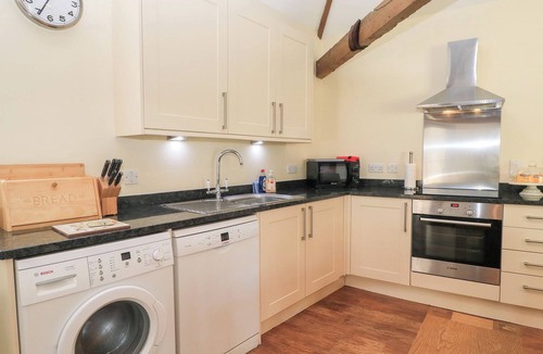 Blandford Forum Cottage | Corner Barn