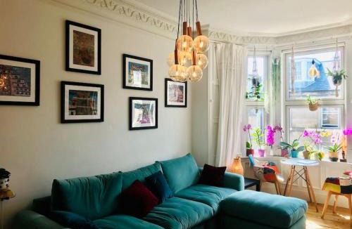 Newington Apartment | Cosy 2 Bedroom Flat in Edinburgh