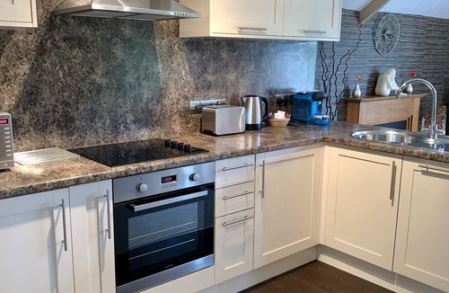 Easton Apartment | Cosy First Floor rural Apartment with Views