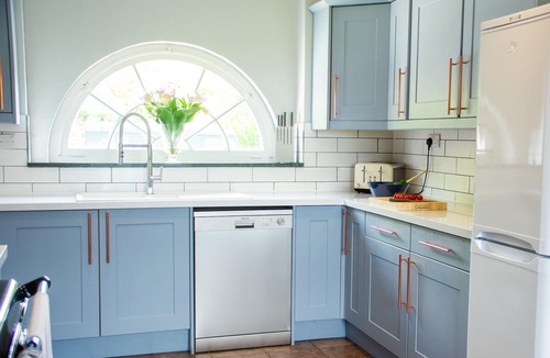 Bryngwran Cottage | Cosy Luxury Cottage | Hot Tub | Private Estate