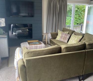 Woolfardisworthy House | Cosy north Devon lodge within Hartland forest