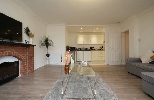 East Dunstable Apartment | Cosy Spacious one bedroom Apartment *Long stays welcome*