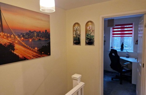 Cribbs Causeway House | Cosy very warm house in North of Bristol in a very good location