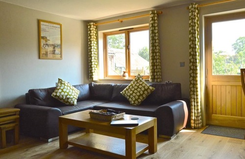 Irstead Bed & Breakfast | Cotenham long barn with hot tub