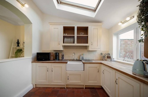 Cirencester House | Cotswolds 3BD 1 5 Bath Garden City Centre