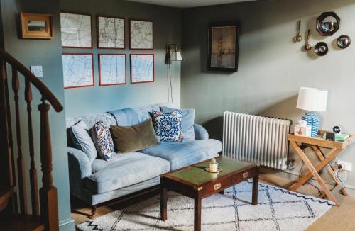 Northway House | Cotswolds Cottage with Heated Pool