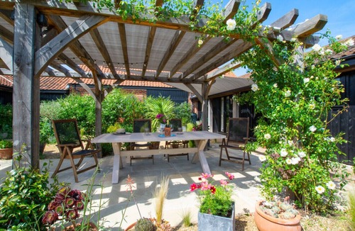 Skeyton House | Courtyard Barn 2 - Two Bedroom House, Sleeps 4