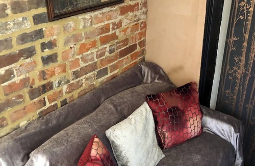 Herne Bay Cottage | Cozy Cute Cottage!