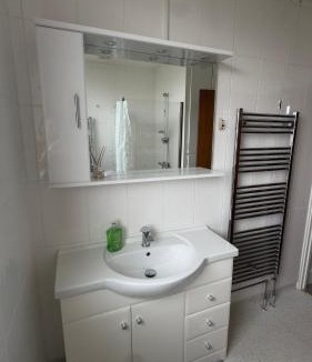 Filton House | Cozy Retreat Room, sheared house