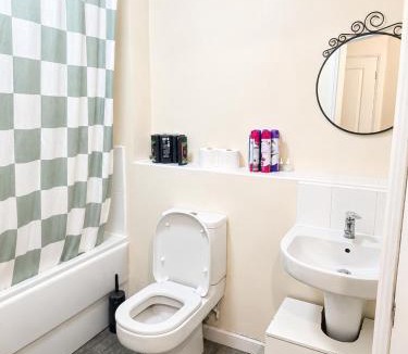 Wolverhampton House | Cozy room in Wolverhampton city centre