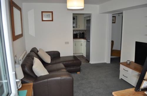 Salisbury House | Cozy & Self Contained The Garden Annex 306
