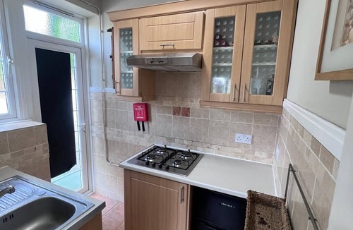 Fairfield Apartment | Cozy Studio Flat in South Croydon - Ideal for Short or Long Stays