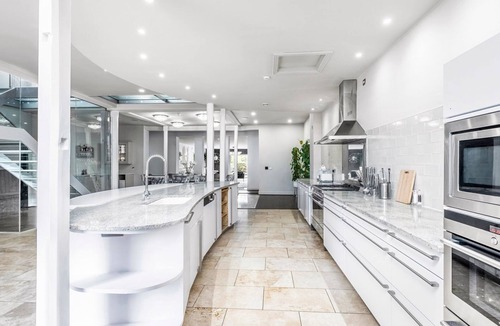 Cray Meadows Villa | Crescent Mansion - Seven Bedroom Villa, Sleeps 16
