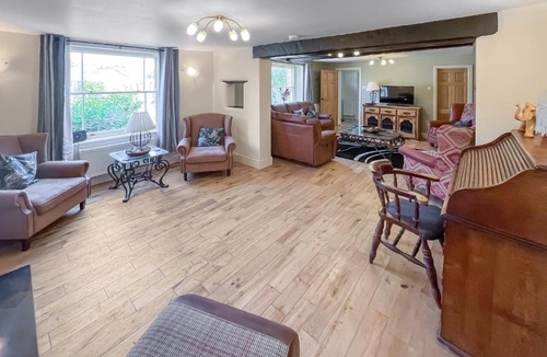 Maltby le Marsh House | Crown House