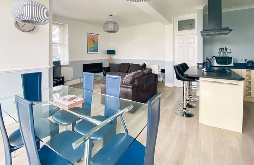 Croyde Bay Apartment | Croyde Sands - 3 Bed | Coastal | Sun Deck