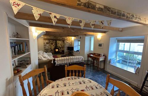 Cubert House | Cubert Nr Newquay Traditional 16th century cottage