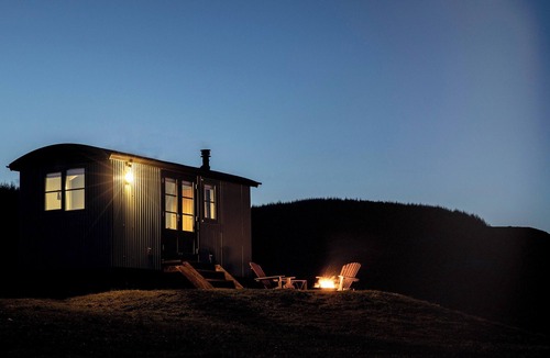 Pitlochry Cottage | Curlew Shepherds Hut - UK7628