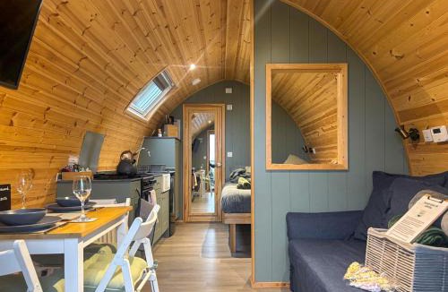 Skipton House | Curlew - Uk51340