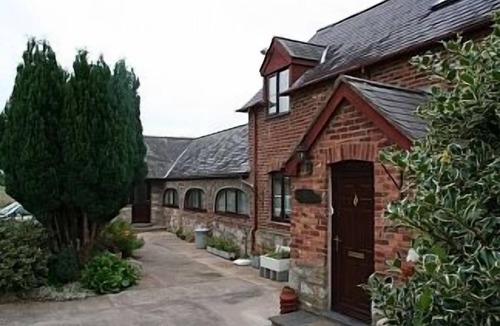 Llanbedr-dyffryn-clwyd House | CURRENTLY CLOSED FOR REFURBISHMENT