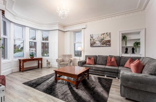 Prestwick Apartment | Cuthbert House - Donnini Apartments