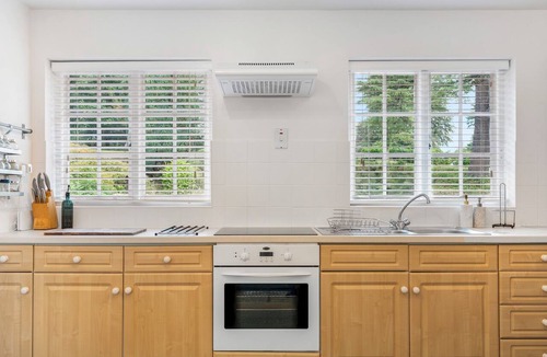 Maresfield House | Dairy Close | Parking | By My Getaways