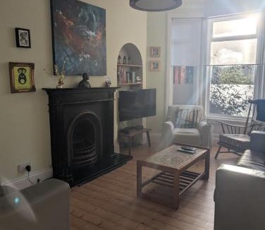 Partick Apartment | dajshshb