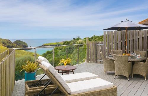 Mullion House | Daphne