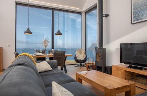 Waternish House | Dark Skye Cottage - Luxury Accommodation