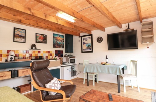 Totnes Cottage | Dart View Hideout