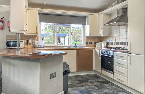 Whitfield Ski Chalet | Decadent and spacious contemporary timber lodge.