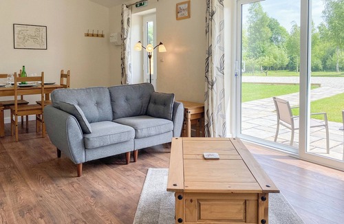 Abbess Roding Cottage | Deer Cottage 2 UK39332